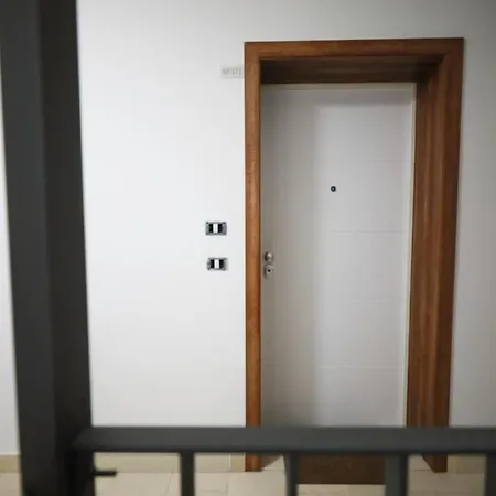Apartment Lovely 1-bedroom In Tirana
