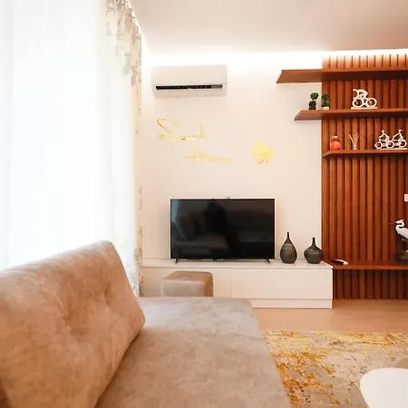Apartment Lovely 1-bedroom In *