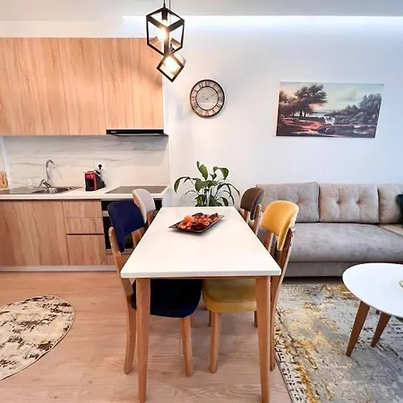 Lovely 1-bedroom In Tirana